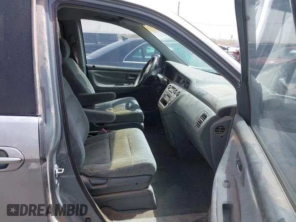 2000 Honda Odyssey EX with VIN 2HKRL1865YH569356, listed as a IAAI auction lot 42257861 with Not provided miles and . Bid and sale history available at DreamBid. Image 5.