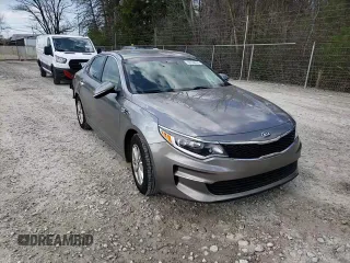 2016 Kia Optima LX z VIN 5XXGT4L34GG098901, wystawiony jako Copart lot #54388685 z przebiegiem 136 223 mil mil oraz Szkoda całkowita • Salvage title. Historia ofert i sprzedaży dostępna na DreamBid. Obrazek 13.
