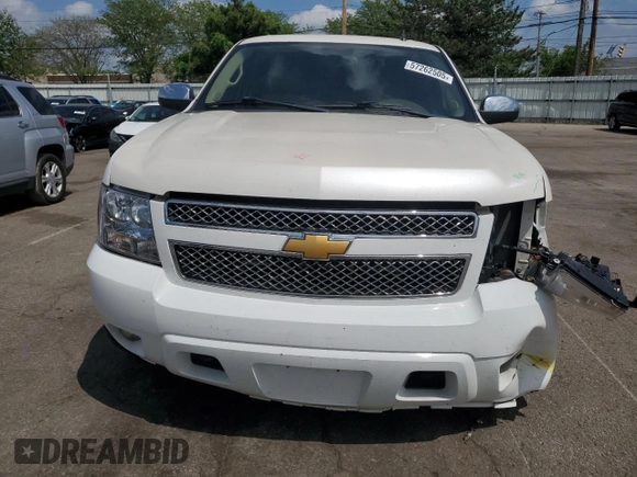 2010 Chevrolet Tahoe LTZ with VIN 1GNUKCE03AR206603, listed as a Copart auction lot 57262505 with 224,751 mi miles and Salvage title. Bid and sale history available at DreamBid. Image 5.