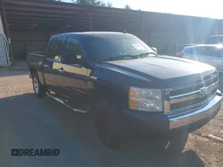 2007 Chevrolet Silverado 1500 LT w/1LT with VIN 3GCEC13J27G501078, listed as a IAAI auction lot 41660302 with 203,791 mi miles. Bid and sale history available at carsss.com. Image 1.