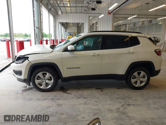 2018 Jeep Compass Latitude with VIN 3C4NJCBB3JT502380, listed as a IAAI auction lot 42144953 with Not provided miles and . Bid and sale history available at DreamBid. Image 13.