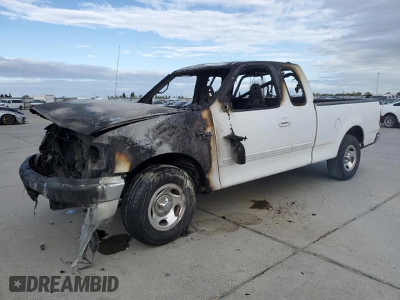 2000 Ford F-150 XL with VIN 1FTRX17W3YNB67535, listed as a Copart auction lot 50634015 with 0 mi miles and Non Repairable. Bid and sale history available at carsss.com. Image 1.