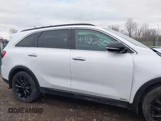 2020 Kia Sorento LX V6 with VIN 5XYPGDA57LG691635, listed as a IAAI auction lot 41918250 with 68,003 mi miles. Bid and sale history available at carsss.com. Image 13.