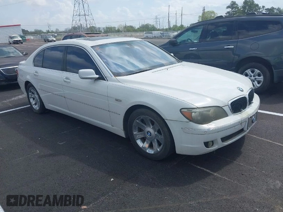 2006 BMW 7 Series 750Li with VIN WBAHN83516DT32361, listed as a IAAI auction lot 41973491 with 170,428 mi miles. Bid and sale history available at carsss.com. Image 1.