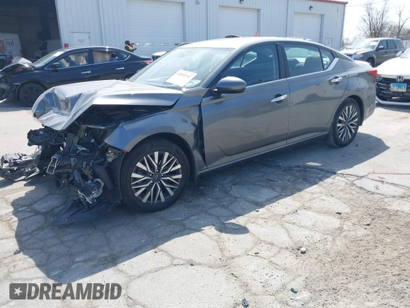 2023 Nissan Altima SV z VIN 1N4BL4DV3PN410873, wystawiony jako IAAI lot #42055332 z przebiegiem 46 121 mil mil oraz . Historia ofert i sprzedaży dostępna na DreamBid. Obrazek 18.