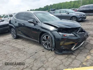 2022 Lexus UX 200 z VIN JTHP3JBHXN2046587, wystawiony jako IAAI lot #42378996 z przebiegiem 32 000 mil mil oraz . Historia ofert i sprzedaży dostępna na DreamBid. Obrazek 1.