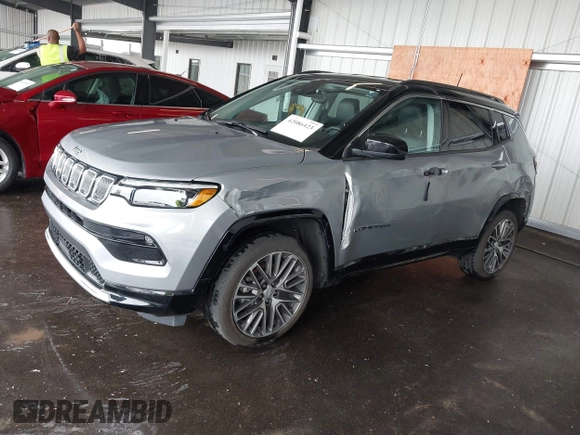 2022 Jeep Compass Limited with VIN 3C4NJDCB0NT168545, listed as a IAAI auction lot 42086423 with 21,647 mi miles and . Bid and sale history available at DreamBid. Image 2.