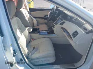 2014 Acura RLX Advance Pkg with VIN JH4KC1F93EC007718, listed as a IAAI auction lot 41622363 with 66,130 mi miles. Bid and sale history available at carsss.com. Image 5.
