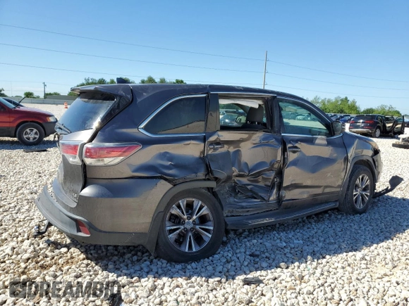 2015 Toyota Highlander LE Plus z VIN 5TDZKRFH4FS051610, wystawiony jako Copart lot #53880115 z przebiegiem 138 014 mil mil oraz Szkoda całkowita • Salvage title. Historia ofert i sprzedaży dostępna na DreamBid. Obrazek 3.