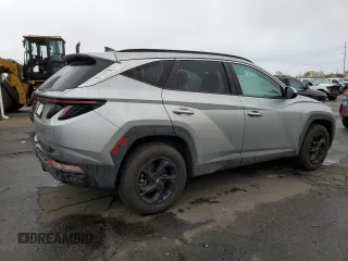 2023 Hyundai Tucson SEL z VIN 5NMJBCAE1PH195028, wystawiony jako Copart lot #53737085 z przebiegiem 61 640 mil mil oraz Szkoda całkowita • Salvage title. Historia ofert i sprzedaży dostępna na DreamBid. Obrazek 3.