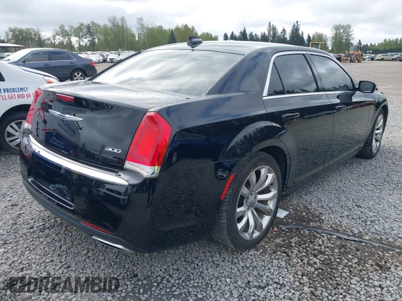 2018 Chrysler 300 Touring with VIN 2C3CCAAG0JH211402, listed as a IAAI auction lot 42081869 with 45,235 mi miles. Bid and sale history available at carsss.com. Image 4.