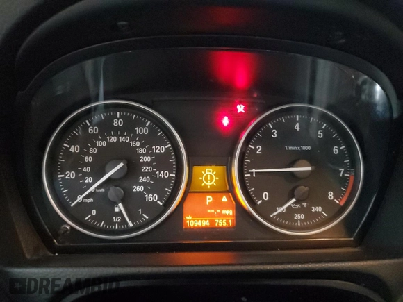 2009 BMW 3 Series 335i xDrive with VIN WBAWC73589E270186, listed as a Copart auction lot 82316944 with 109,494 mi miles and Salvage title. Bid and sale history available at DreamBid. Image 9.
