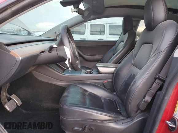 2020 Tesla Model Y Long Range z VIN 5YJYGDEE3LF011297, wystawiony jako Copart lot #42711345 z przebiegiem 103 803 mil mil oraz Szkoda całkowita • Salvage title. Historia ofert i sprzedaży dostępna na DreamBid. Obrazek 7.