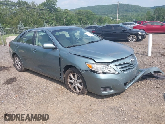 2011 Toyota Camry LE z VIN 4T1BF3EK5BU644099, wystawiony jako IAAI lot #42496119 z przebiegiem 143 958 mil mil oraz . Historia ofert i sprzedaży dostępna na DreamBid. Obrazek 1.