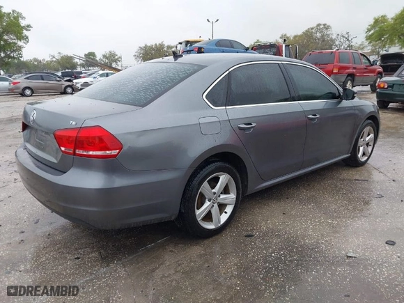 2015 Volkswagen Passat 1.8T Limited Edition with VIN 1VWAT7A34FC089282, listed as a IAAI auction lot 41767239 with 68,156 mi miles. Bid and sale history available at carsss.com. Image 4.