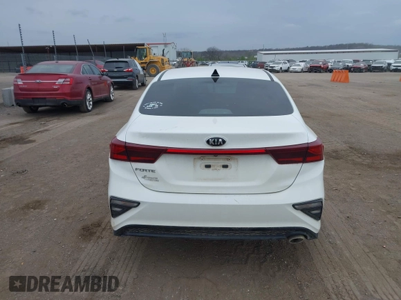 2020 Kia Forte LXS with VIN 3KPF24AD7LE152818, listed as a IAAI auction lot 39011840 with 79,029 mi miles. Bid and sale history available at carsss.com. Image 17.