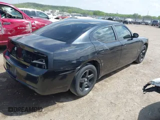 2007 Dodge Charger with VIN 2B3KA43G27H652874, listed as a IAAI auction lot 42030171 with 216,231 mi miles and . Bid and sale history available at DreamBid. Image 4.