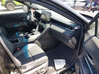 2021 Toyota Venza LE with VIN JTEAAAAH7MJ060526, listed as a IAAI auction lot 42084173 with 39,013 mi miles and . Bid and sale history available at DreamBid. Image 5.