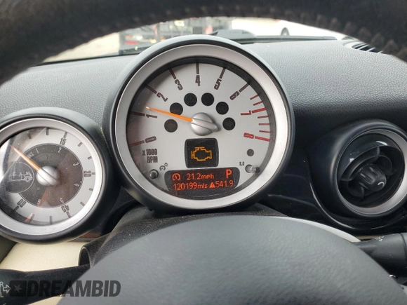 2010 MINI Convertible with VIN WMWMR3C52ATU96951, listed as a Copart auction lot 82038804 with 120,199 mi miles and Clean Title. Bid and sale history available at DreamBid. Image 9.