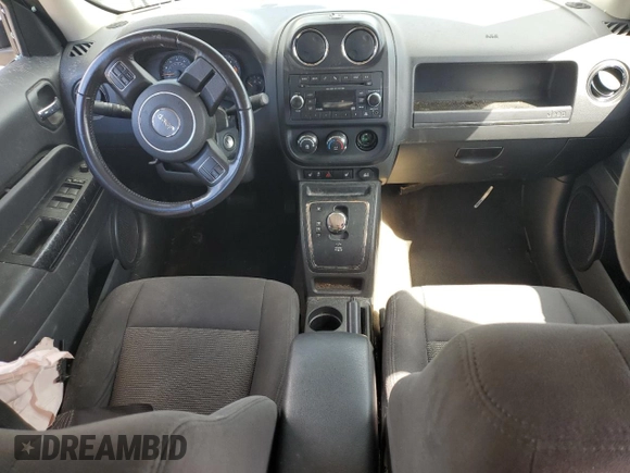 2017 Jeep Patriot Latitude with VIN 1C4NJPFB2HD183118, listed as a Copart auction lot 45502185 with 111,172 mi miles and Salvage Title. Bid and sale history available at DreamBid. Image 8.