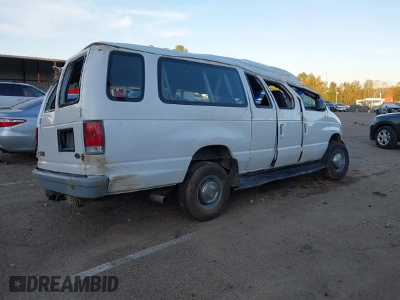 2000 Ford Econoline Passenger XL with VIN 1FBSS31L0YHA29853, listed as a IAAI auction lot 40940191 with 205,768 mi miles and . Bid and sale history available at DreamBid. Image 4.