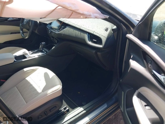 2019 Buick Regal Sportback Avenir with VIN W04GW6SX8K1077278, listed as a IAAI auction lot 41729939 with NaN miles. Bid and sale history available at carsss.com. Image 5.