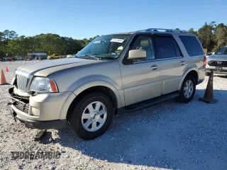 2005 Lincoln Navigator Luxury with VIN 5LMFU27565LJ02932, listed as a Copart auction lot 79878864 with 120,426 mi miles and Salvage Title. Bid and sale history available at carsss.com. Image 1.