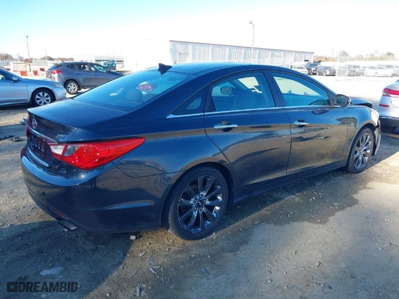 2012 Hyundai Sonata 2.0T SE with VIN 5NPEC4AB9CH338203, listed as a IAAI auction lot 40999466 with 170,966 mi miles. Bid and sale history available at carsss.com. Image 4.