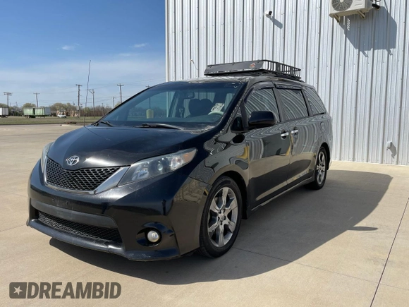 2014 Toyota Sienna SE with VIN 5TDXK3DC3ES441544, listed as a Copart auction lot 50452775 with 230,704 mi miles and Clean Title. Bid and sale history available at DreamBid. Image 2.
