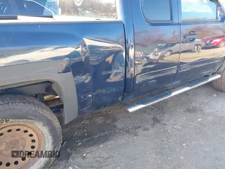 2009 Chevrolet Silverado 1500 LT with VIN 1GCEK29089Z264879, listed as a IAAI auction lot 40990010 with Not Provided miles and . Bid and sale history available at DreamBid. Image 17.