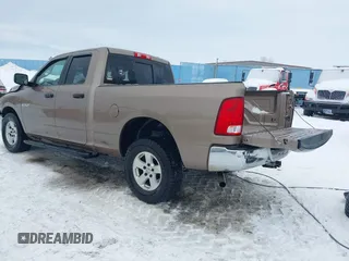 2009 Dodge 1500 Sport z VIN 1D3HV18T59S764119, wystawiony jako IAAI lot #41557254 z przebiegiem 132 826 mil mil oraz . Historia ofert i sprzedaży dostępna na DreamBid. Obrazek 3.