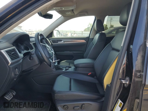 2019 Volkswagen Atlas SE z VIN 1V2XR2CA4KC565064, wystawiony jako Copart lot #57879675 z przebiegiem 43 143 mil mil oraz Szkoda całkowita • Salvage title. Historia ofert i sprzedaży dostępna na DreamBid. Obrazek 7.