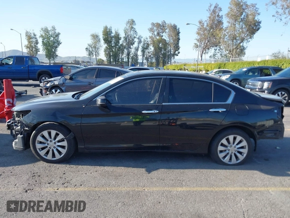 2013 Honda Accord Sdn EX-L with VIN 1HGCR2F85DA027269, listed as a IAAI auction lot 41962077 with 182,769 mi miles. Bid and sale history available at carsss.com. Image 15.