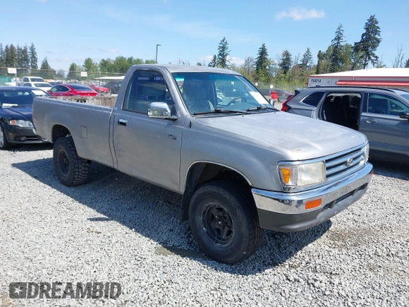 1993 Toyota T100 z VIN JT4VD20CXP0005278, wystawiony jako IAAI lot #42159540 z przebiegiem 110 334 mil mil oraz . Historia ofert i sprzedaży dostępna na DreamBid. Obrazek 1.