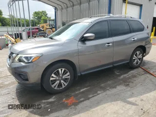 2017 Nissan Pathfinder Platinum with VIN 5N1DR2MN7HC695060, listed as a Copart auction lot 62096275 with 180,221 mi miles and Salvage title. Bid and sale history available at DreamBid. Image 1.