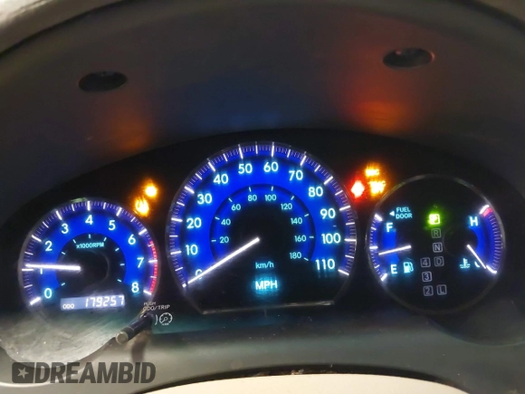 2009 Toyota Sienna XLE with VIN 5TDZK22C19S232024, listed as a IAAI auction lot 42081485 with 179,257 mi miles. Bid and sale history available at carsss.com. Image 7.