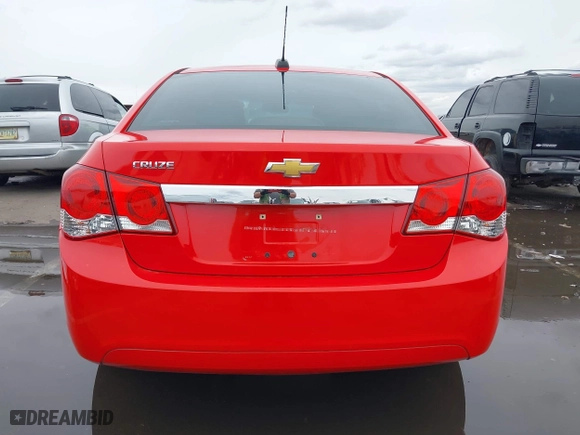 2015 Chevrolet Cruze LS with VIN 1G1PA5SH8F7130466, listed as a IAAI auction lot 41788830 with 147,283 mi miles. Bid and sale history available at carsss.com. Image 16.