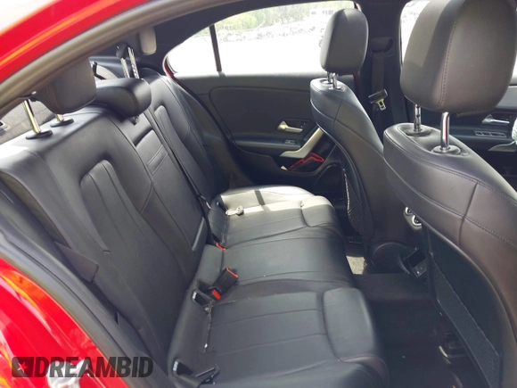 2019 Mercedes-Benz A 220 z VIN WDD3G4EB5KW022155, wystawiony jako IAAI lot #42132650 z przebiegiem 83 511 mil mil oraz . Historia ofert i sprzedaży dostępna na DreamBid. Obrazek 8.
