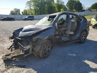 2017 BMW X1 xDrive28i z VIN WBXHT3C38H5F82340, wystawiony jako Copart lot #53266875 z przebiegiem Nie podano mil oraz Szkoda całkowita • Salvage title. Historia ofert i sprzedaży dostępna na DreamBid. Obrazek 1.