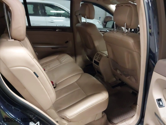 2011 Mercedes-Benz GL-Class GL 450 with VIN 4JGBF7BE4BA664500, listed as a IAAI auction lot 42099521 with 140,232 mi miles. Bid and sale history available at carsss.com. Image 8.
