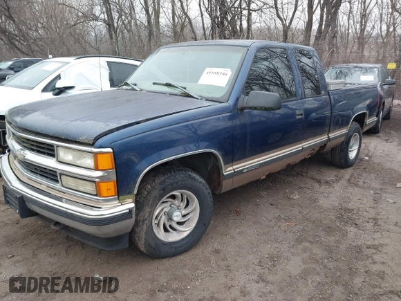 1998 Chevrolet Silverado 1500 with VIN 2GCEC19R0W1116302, listed as a IAAI auction lot 41558346 with 282,870 mi miles and . Bid and sale history available at DreamBid. Image 2.