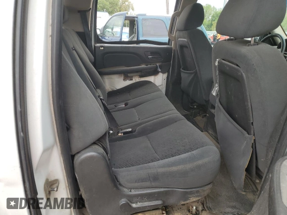 2008 Chevrolet Suburban Commercial with VIN 3GNGK26KX8G205112, listed as a Copart auction lot 72342594 with 157,327 mi miles and Salvage Title. Bid and sale history available at carsss.com. Image 11.