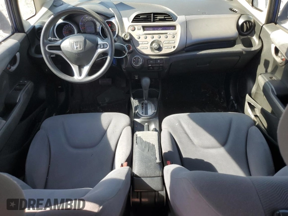 2013 Honda Fit with VIN JHMGE8H32DC011890, listed as a Copart auction lot 42323065 with 86,471 mi miles and Salvage Title. Bid and sale history available at carsss.com. Image 8.