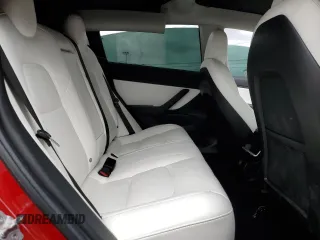 2018 Tesla Model 3 Long Range Battery z VIN 5YJ3E1EB2JF075221, wystawiony jako Copart lot #53571425 z przebiegiem 45 927 mil mil oraz Szkoda całkowita • Salvage title. Historia ofert i sprzedaży dostępna na DreamBid. Obrazek 10.