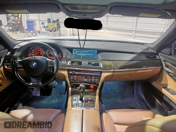 2010 BMW 7 Series 750Li с VIN WBAKB8C58ACY64395, выставлен на аукционе Copart как лот 59821335 с пробегом 137 375 миль миль и Списание • Salvage title. История ставок и продаж доступна на DreamBid. Изображение 9.