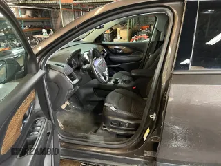 2020 GMC Terrain SLE with VIN 3GKALTEV8LL145266, listed as a Copart auction lot 61656315 with 31,898 mi miles and Salvage title. Bid and sale history available at DreamBid. Image 7.