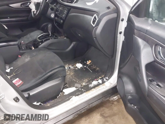 2016 Nissan Rogue SL with VIN 5N1AT2MV2GC813776, listed as a IAAI auction lot 41634610 with Not Provided miles and . Bid and sale history available at DreamBid. Image 5.