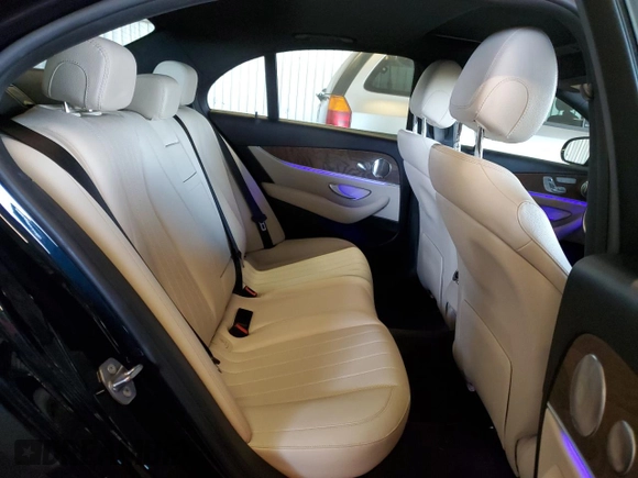 2017 Mercedes-Benz E 300 Luxury with VIN WDDZF4JB1HA157271, listed as a Copart auction lot 43200285 with 36,085 mi miles and Salvage title. Bid and sale history available at DreamBid. Image 10.
