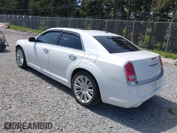 2012 Chrysler 300 Limited z VIN 2C3CCACGXCH232645, wystawiony jako IAAI lot #42214043 z przebiegiem 131 934 mil mil oraz . Historia ofert i sprzedaży dostępna na DreamBid. Obrazek 3.