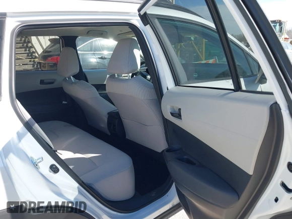 2022 Toyota Corolla Cross LE with VIN 7MUCAABG7NV013235, listed as a IAAI auction lot 41796408 with 20,943 mi miles and . Bid and sale history available at DreamBid. Image 8.